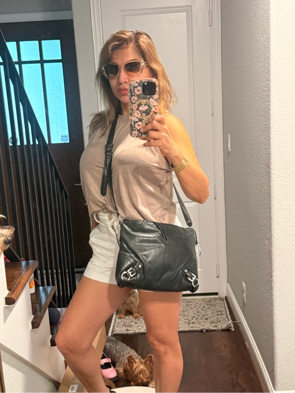MichaelKorsBlackLeather Shoulder Bag Gold Hardware ClassicY2K edgy/motostyle bag